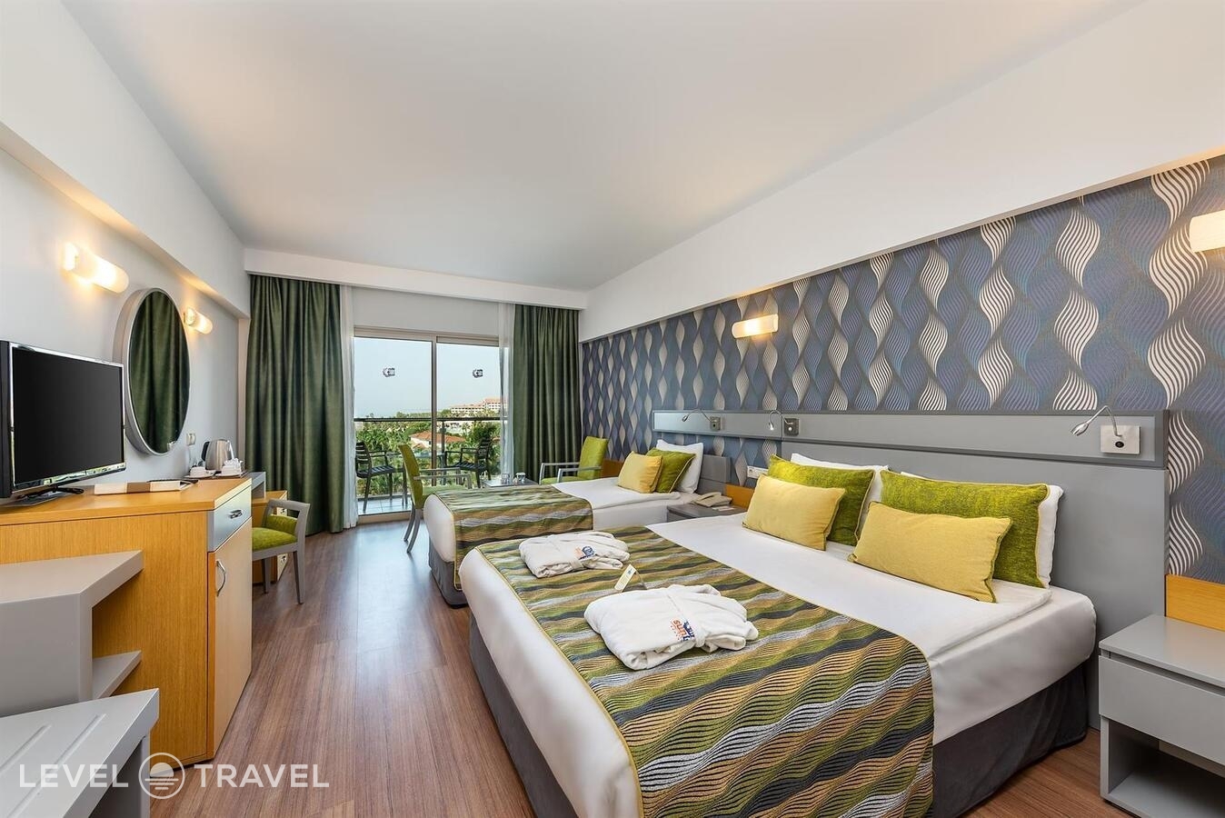 фотографии номера Стандартный с боковым видом на море отеля Sunis Kumkoy Beach Resort Hotel & Spa в Турция(Кумкёй) - фото №1
