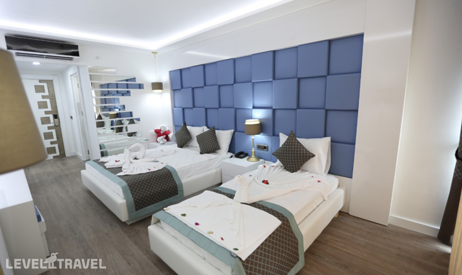 фотографии номера Стандартный номер отеля Elips Royal Hotel в Турция(Анталья - Центр) - фото №2