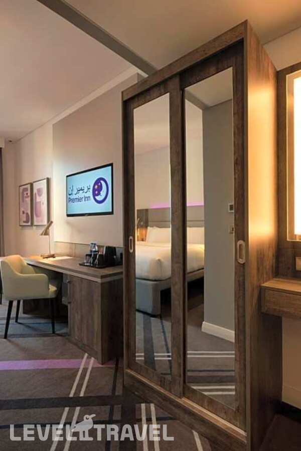 фотографии номера Семейный номер отеля Premier Inn Barsha Heights в ОАЭ(Барша Хайтс) - фото №6