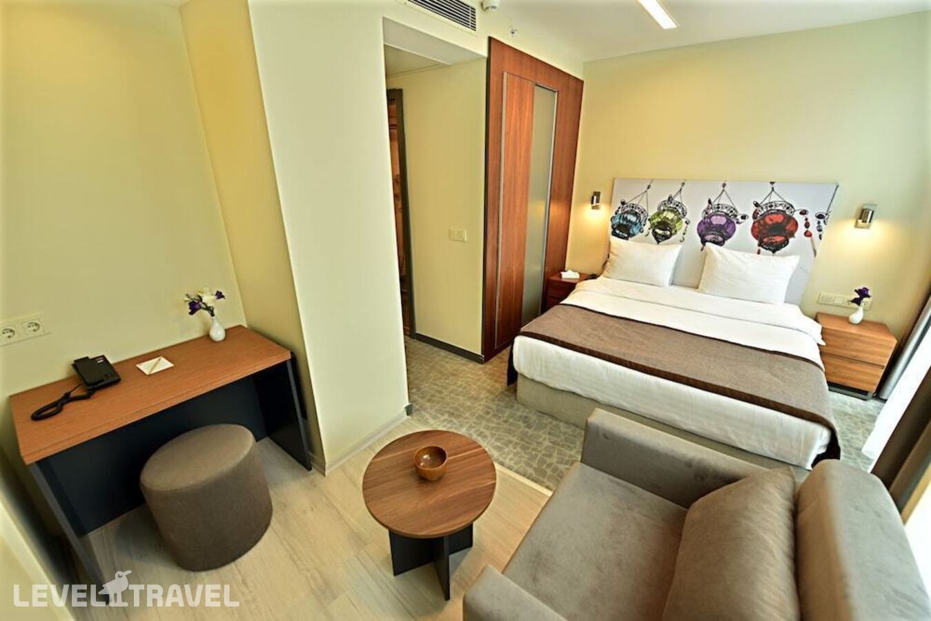 фотографии номера Трехместный номер отеля All Inn Hotel в Турция(Шишли) - фото №4