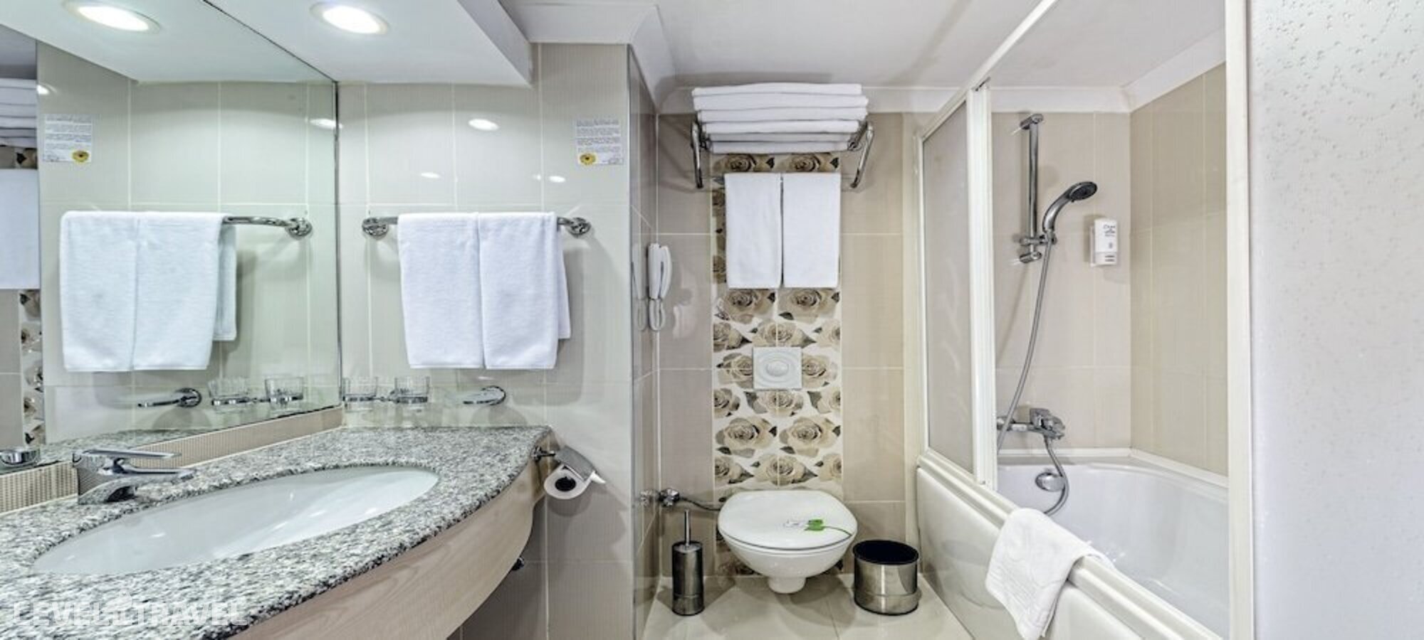 фотографии номера Улучшенный номер отеля VONRESORT Elite Hotel в Турция(Чолаклы) - фото №14