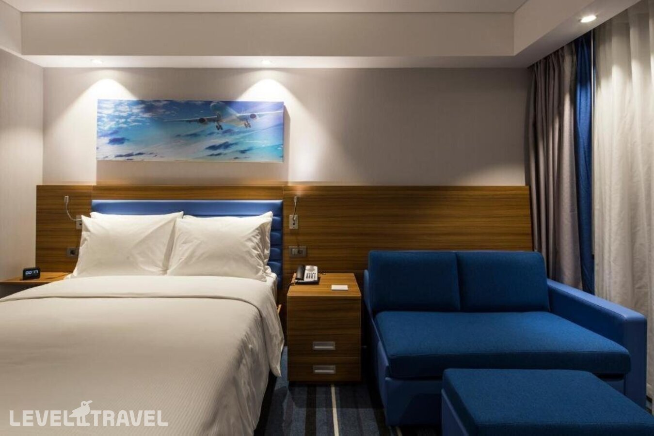 фотографии номера Стандартный номер отеля Hampton by Hilton Istanbul Kurtkoy в Турция(Пендик) - фото №6