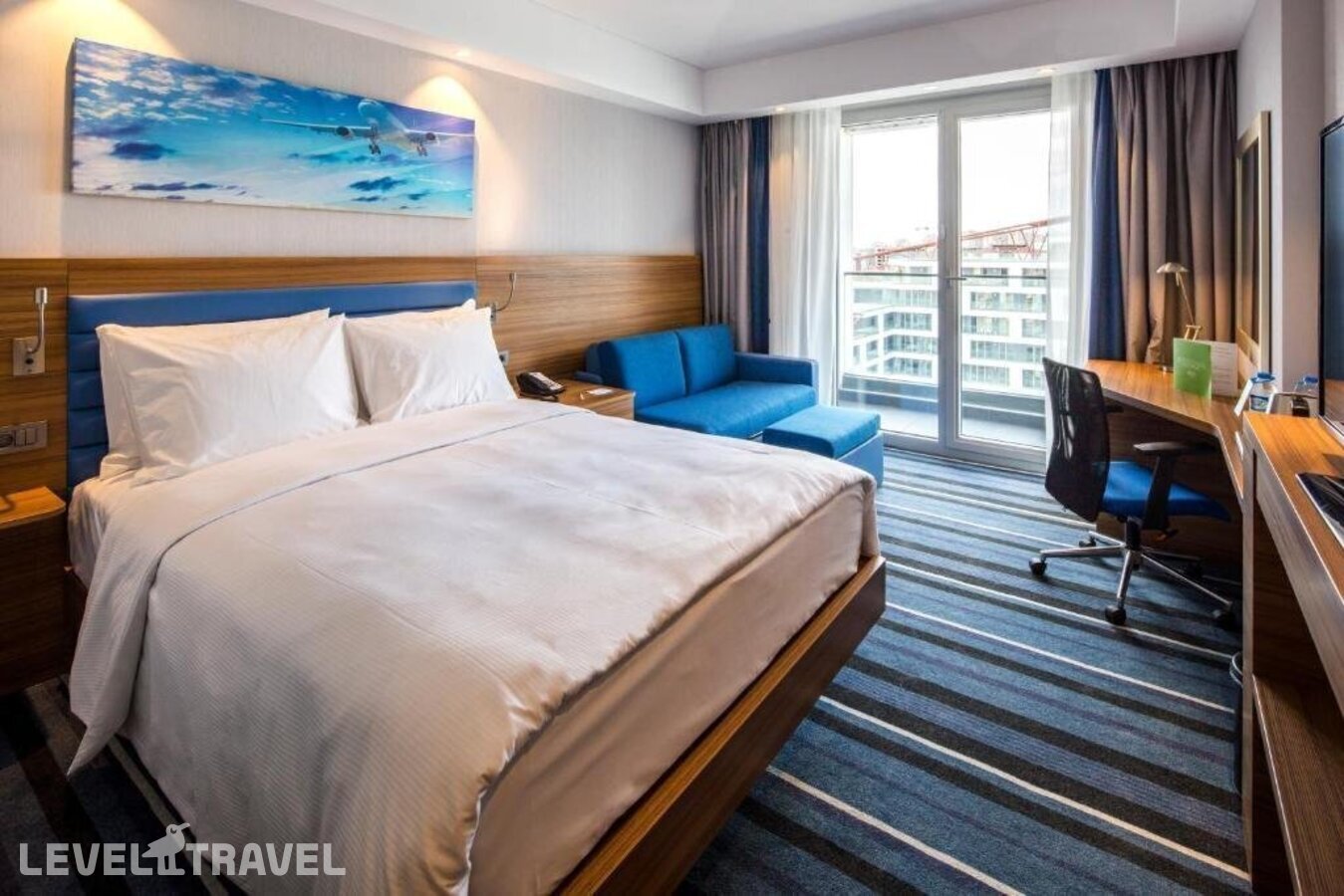 фотографии номера Стандартный номер отеля Hampton by Hilton Istanbul Kurtkoy в Турция(Пендик) - фото №11