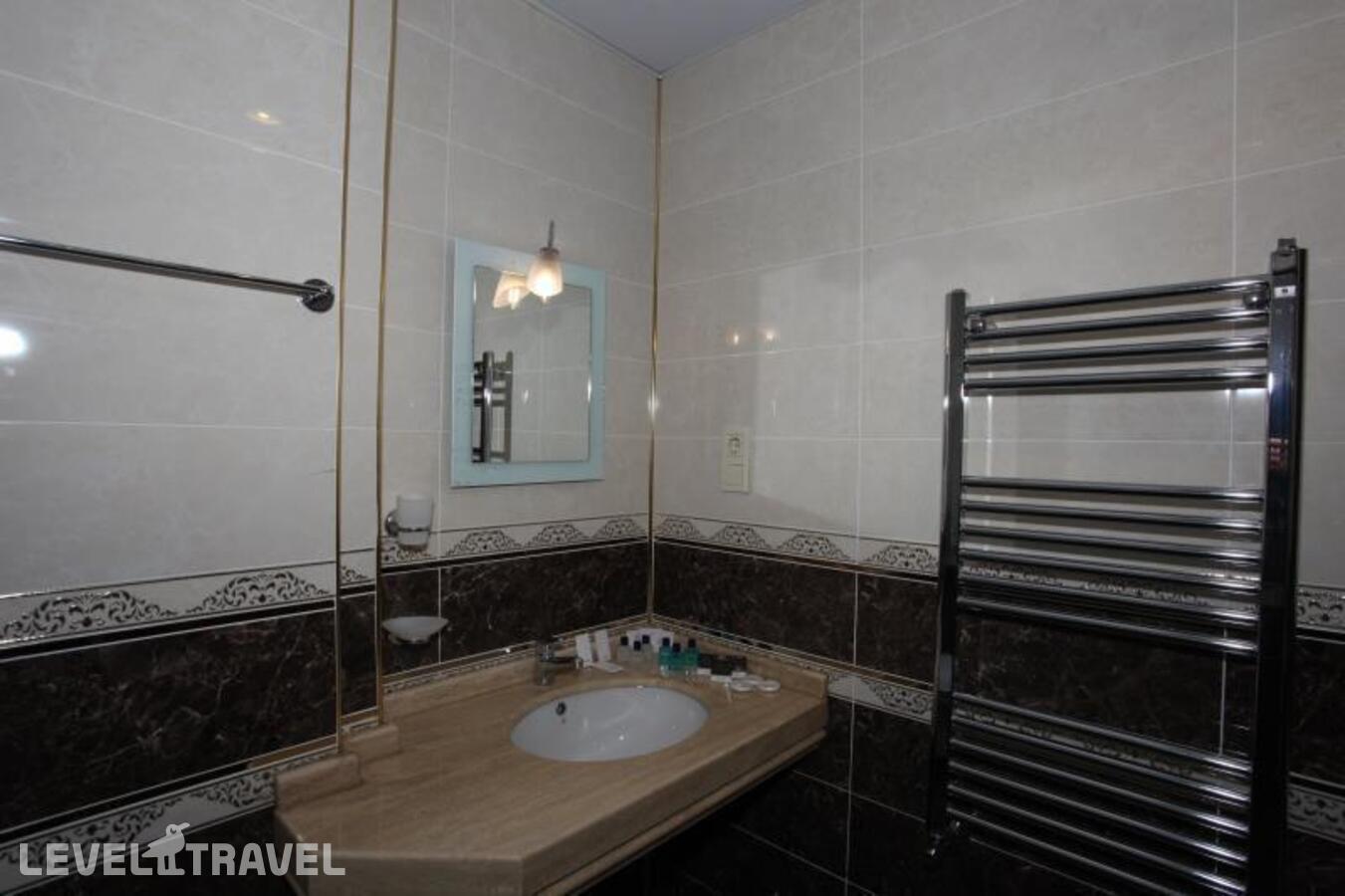 фотографии номера Стандартный номер отеля Reyyan Hotel в Турция(Фатих) - фото №6