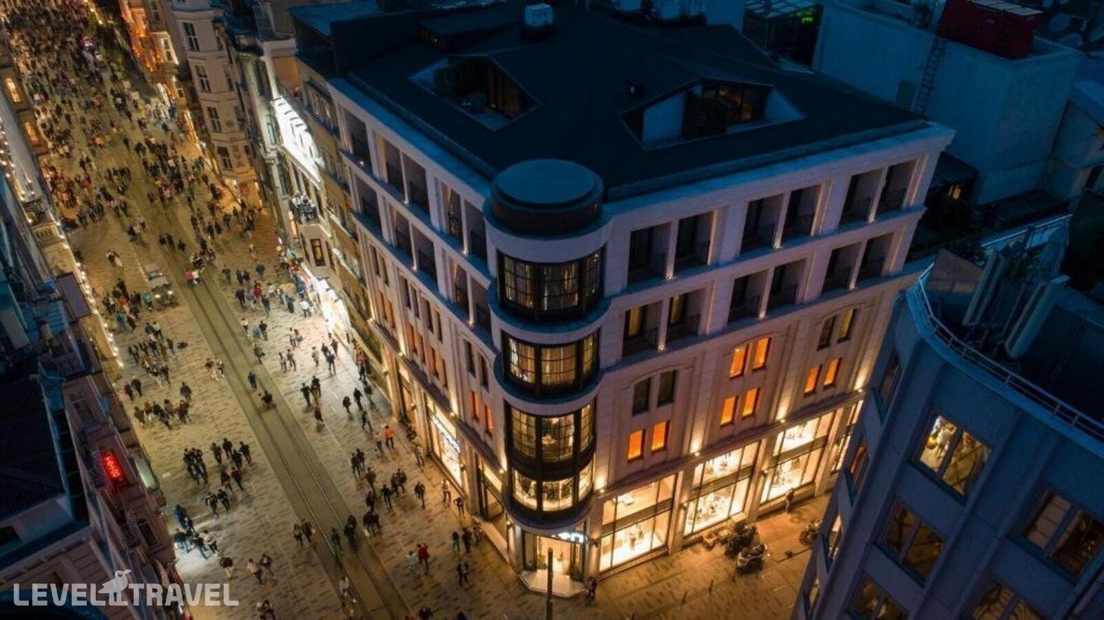 фотографии номера Полулюкс Делюкс отеля Sentire Hotels&Residences в Турция(Таксим) - фото №7