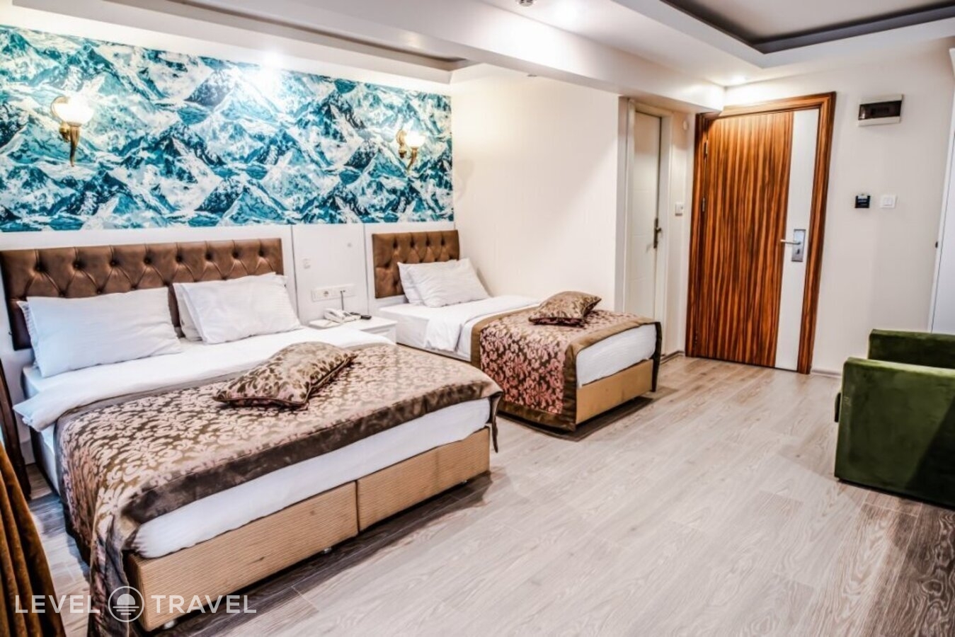 фотографии номера Четырехместный номер отеля Lazz City Hotel в Турция(Бейоглу) - фото №1