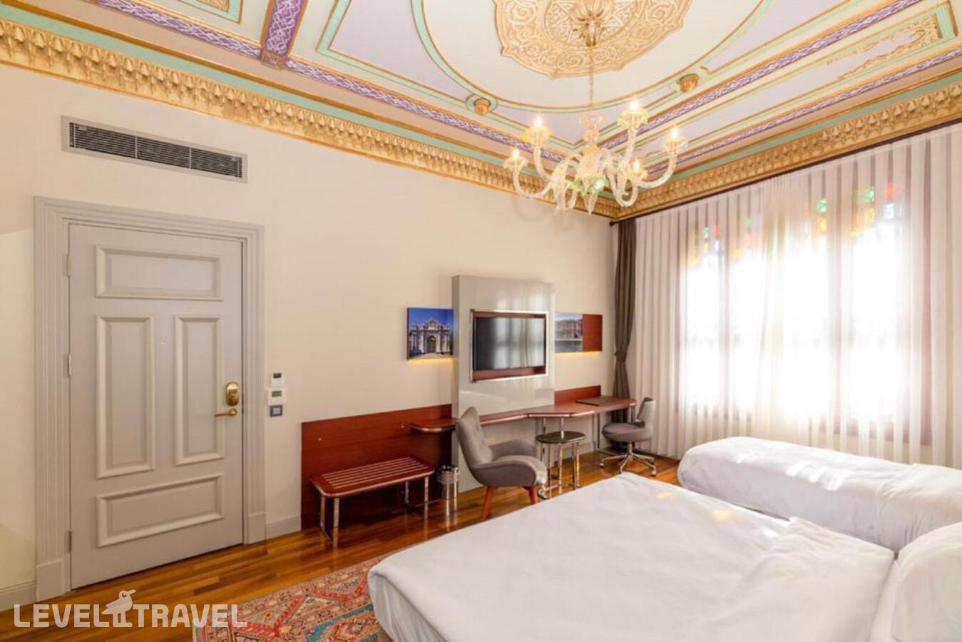 фотографии номера Трехместный делюкс отеля Blue Gilroy Hotel в Турция(Султанахмет) - фото №8