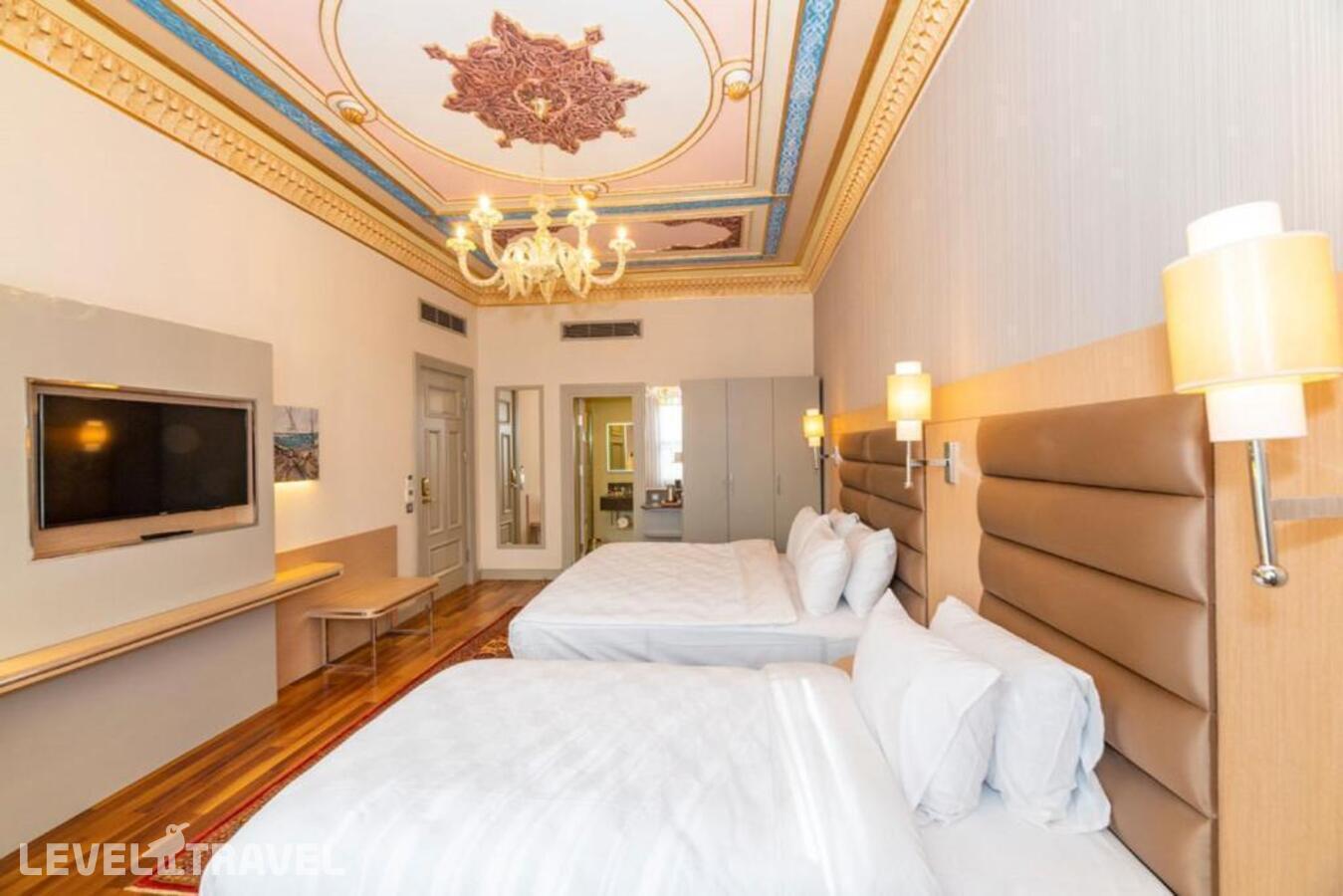 фотографии номера Трехместный делюкс отеля Blue Gilroy Hotel в Турция(Султанахмет) - фото №4