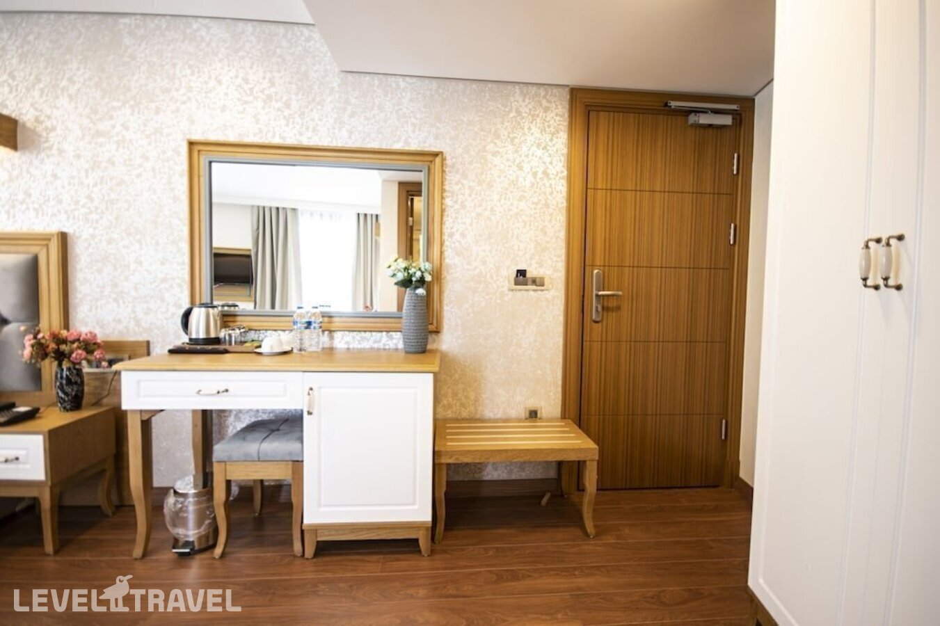 фотографии номера Трехместный номер отеля Eliza Hotel в Турция(Султанахмет) - фото №8