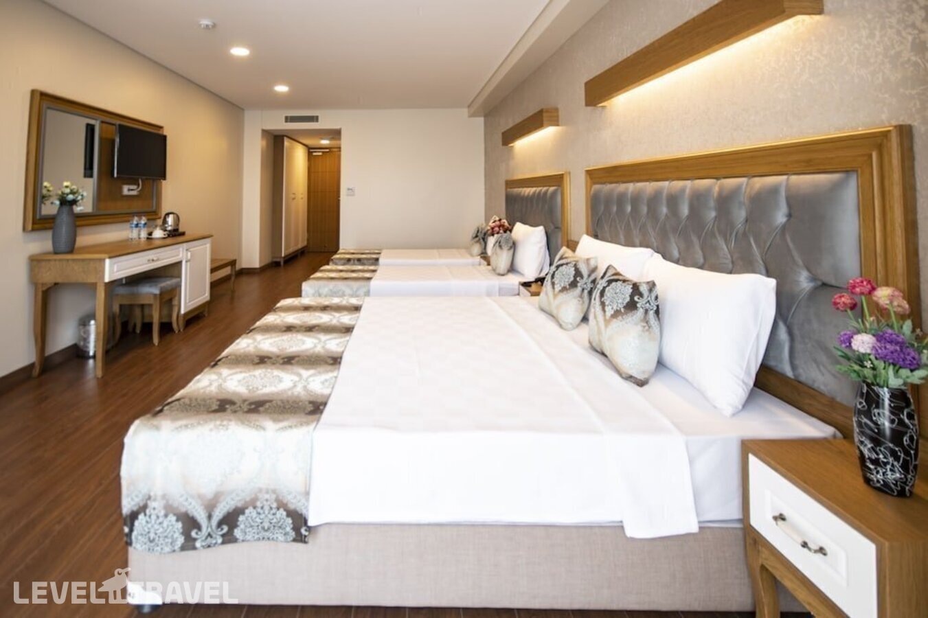 фотографии номера Четырехместный номер отеля Eliza Hotel в Турция(Султанахмет) - фото №1