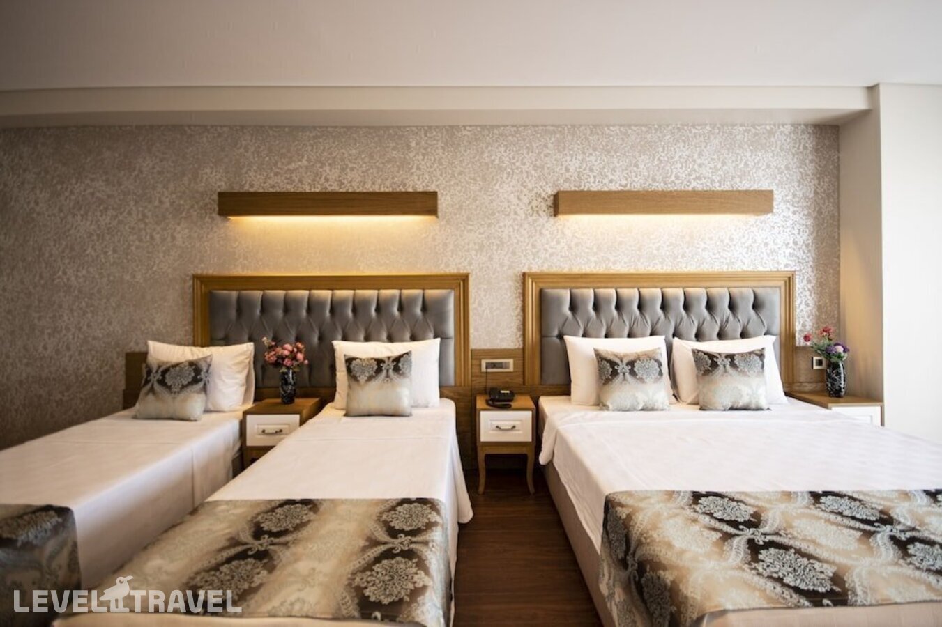 фотографии номера Четырехместный номер отеля Eliza Hotel в Турция(Султанахмет) - фото №3