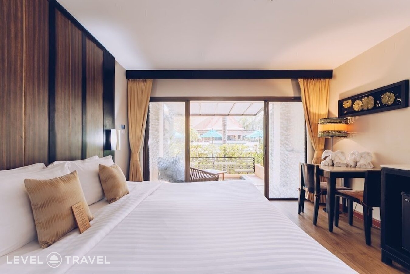 фотографии номера Делюкс с балконом отеля Deevana Patong Resort & Spa в Таиланд(Патонг Бич) - фото №49