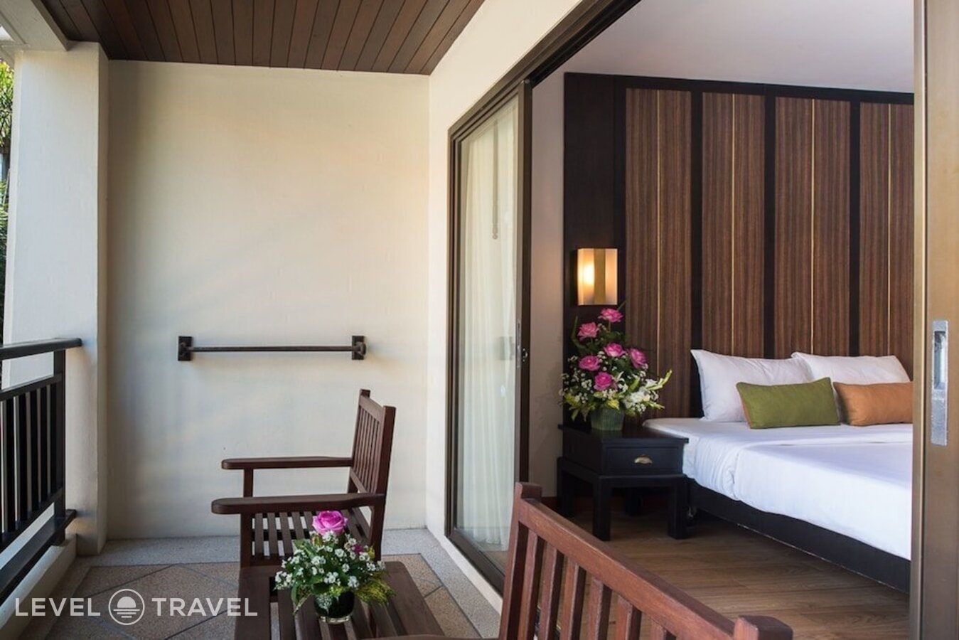 фотографии номера Делюкс с балконом отеля Deevana Patong Resort & Spa в Таиланд(Патонг Бич) - фото №65