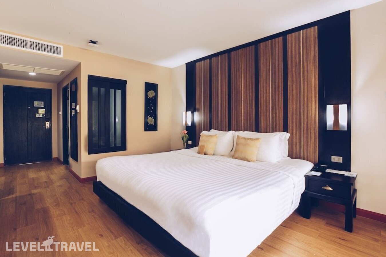 фотографии номера Делюкс с балконом отеля Deevana Patong Resort & Spa в Таиланд(Патонг Бич) - фото №10