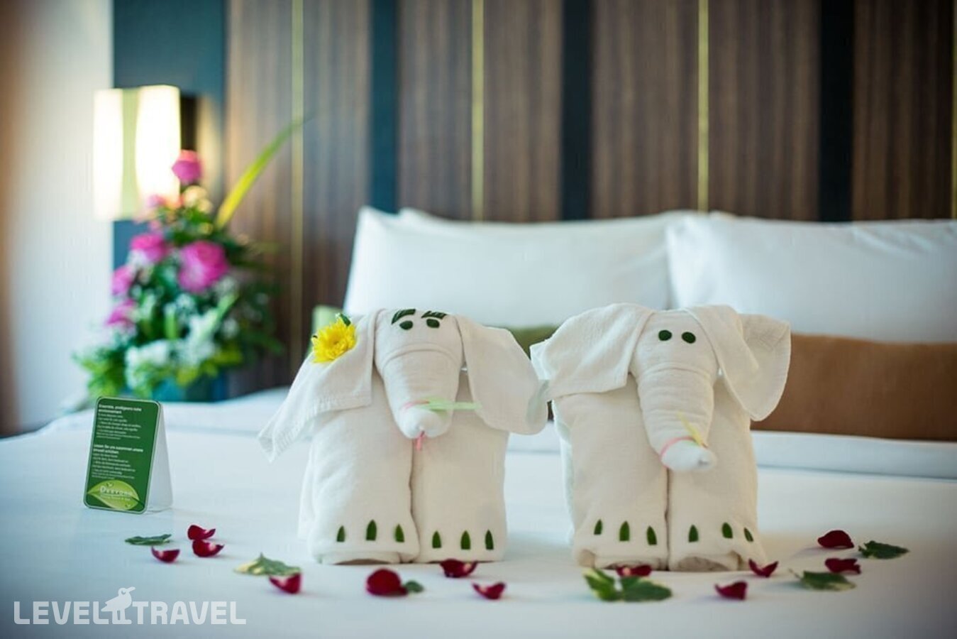 фотографии номера Делюкс с балконом отеля Deevana Patong Resort & Spa в Таиланд(Патонг Бич) - фото №5