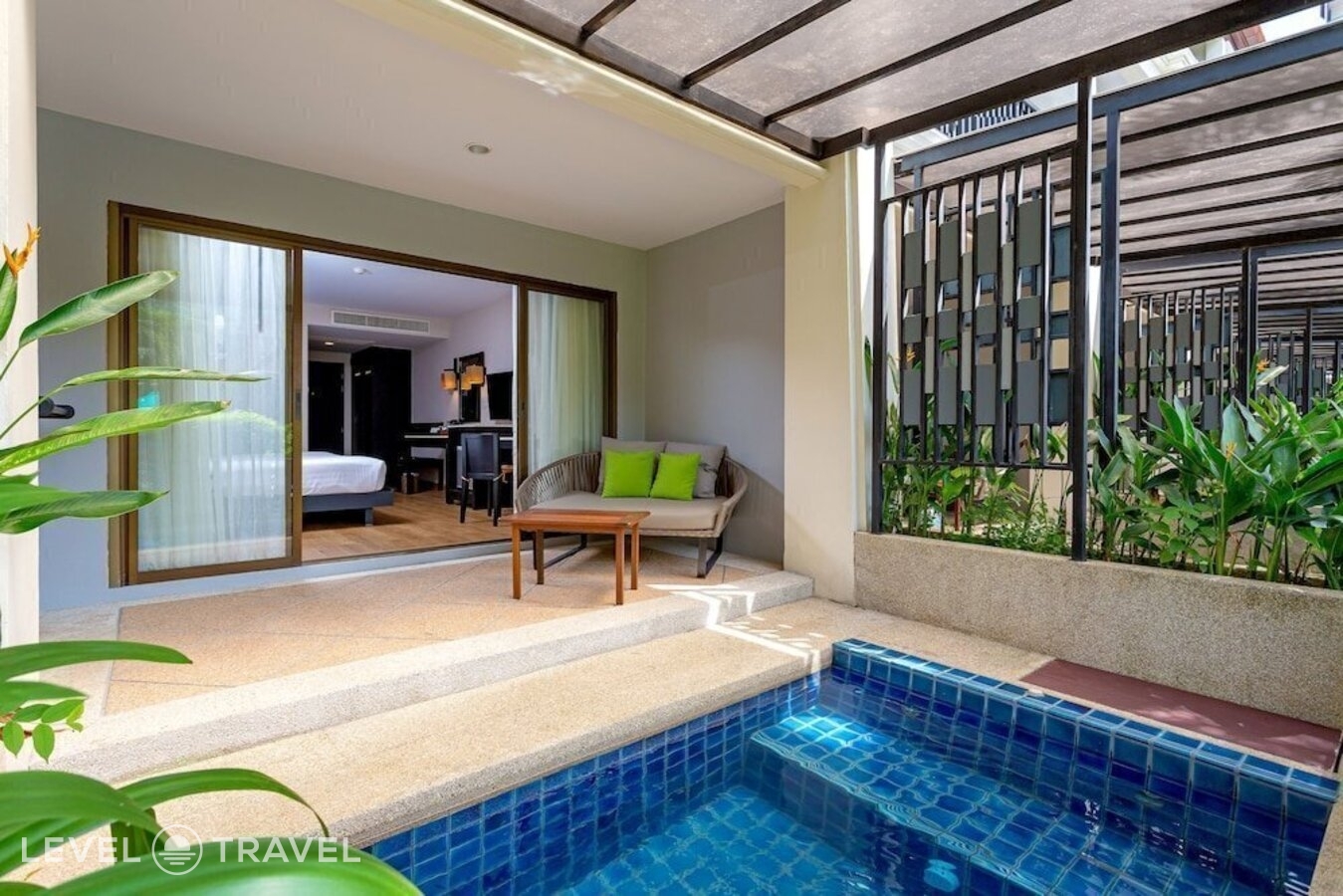 фотографии номера Делюкс с балконом отеля Deevana Patong Resort & Spa в Таиланд(Патонг Бич) - фото №32