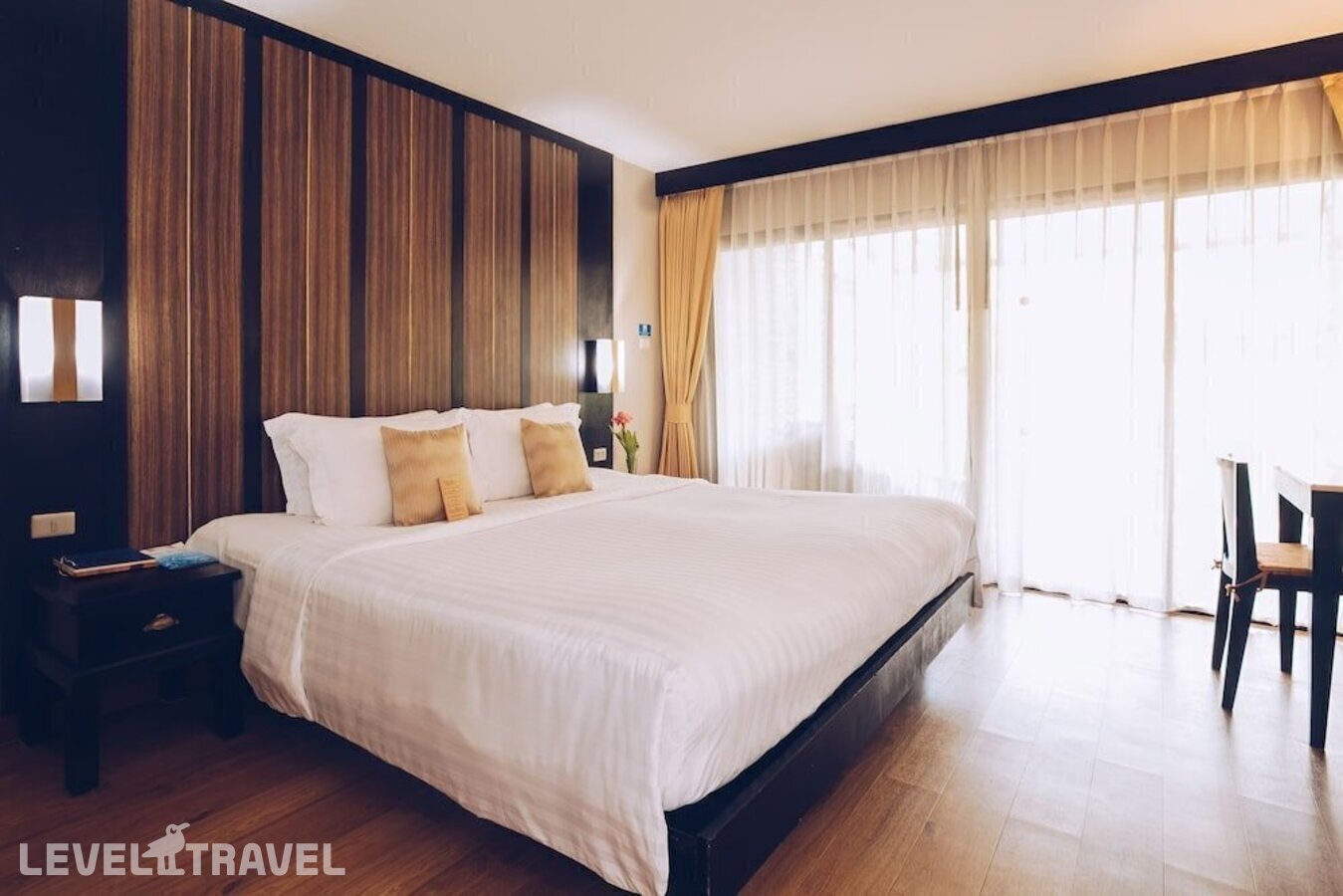 фотографии номера Делюкс с балконом отеля Deevana Patong Resort & Spa в Таиланд(Патонг Бич) - фото №12