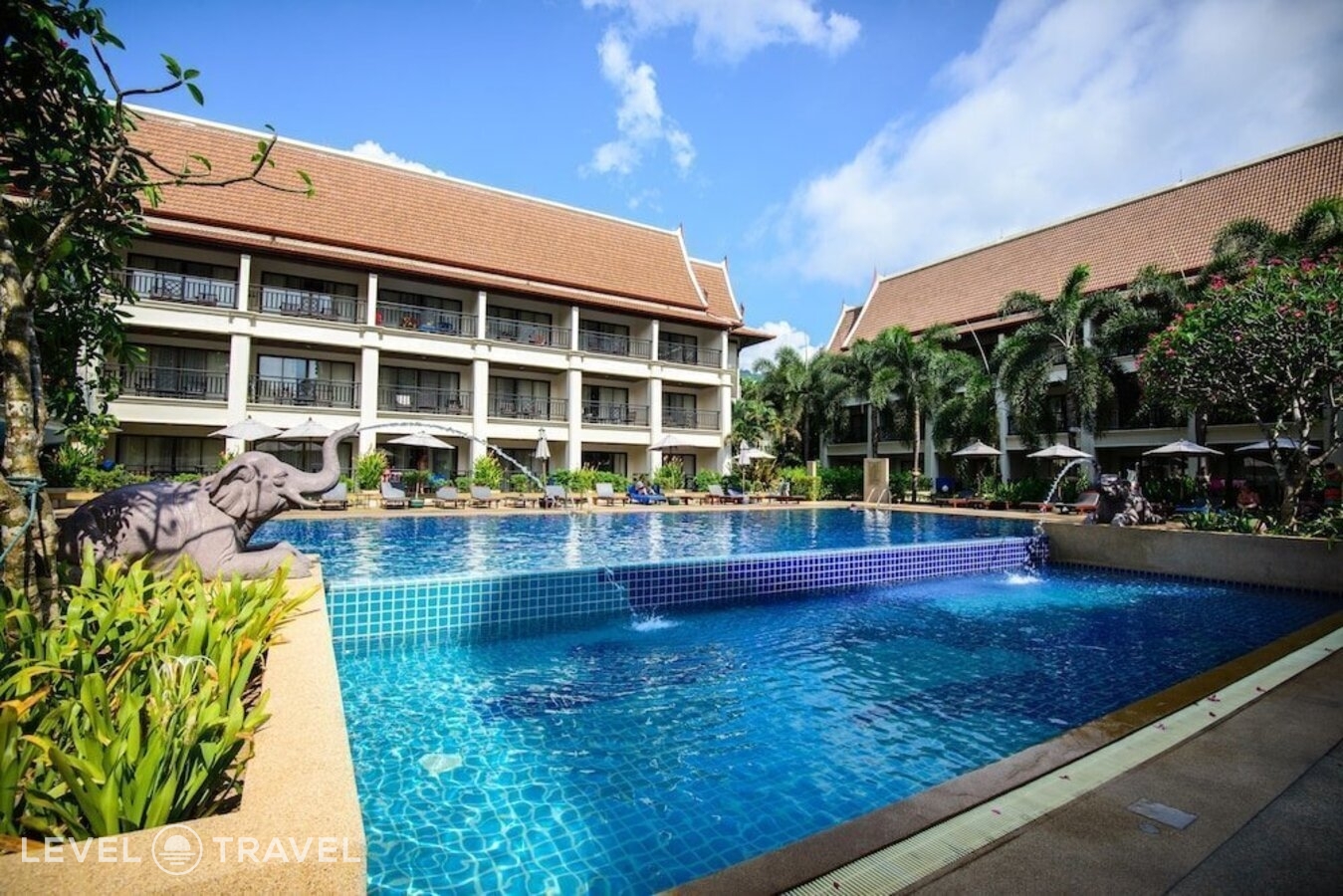 фотографии номера Делюкс с балконом отеля Deevana Patong Resort & Spa в Таиланд(Патонг Бич) - фото №69