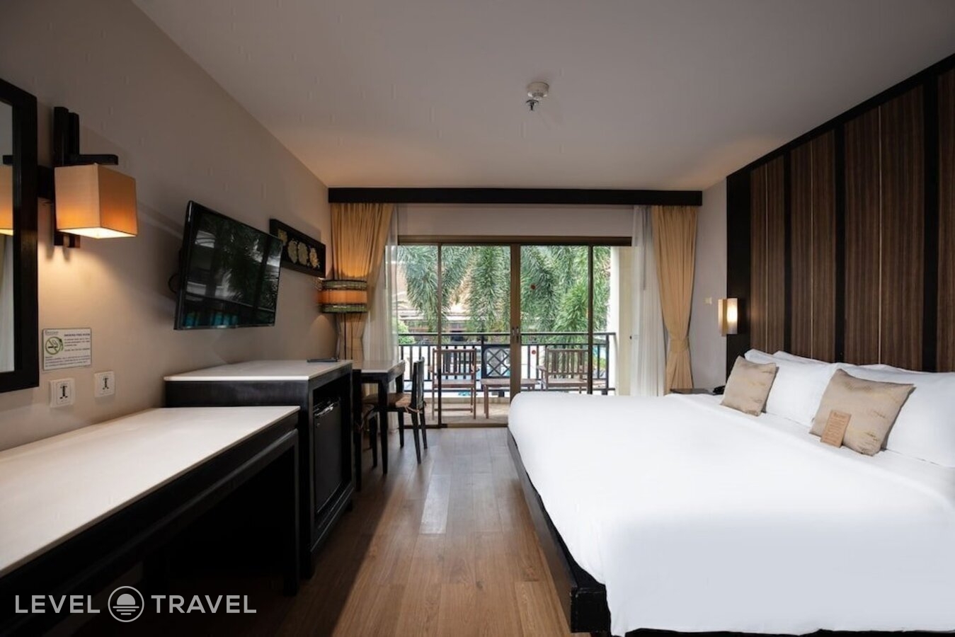 фотографии номера Делюкс с балконом отеля Deevana Patong Resort & Spa в Таиланд(Патонг Бич) - фото №43