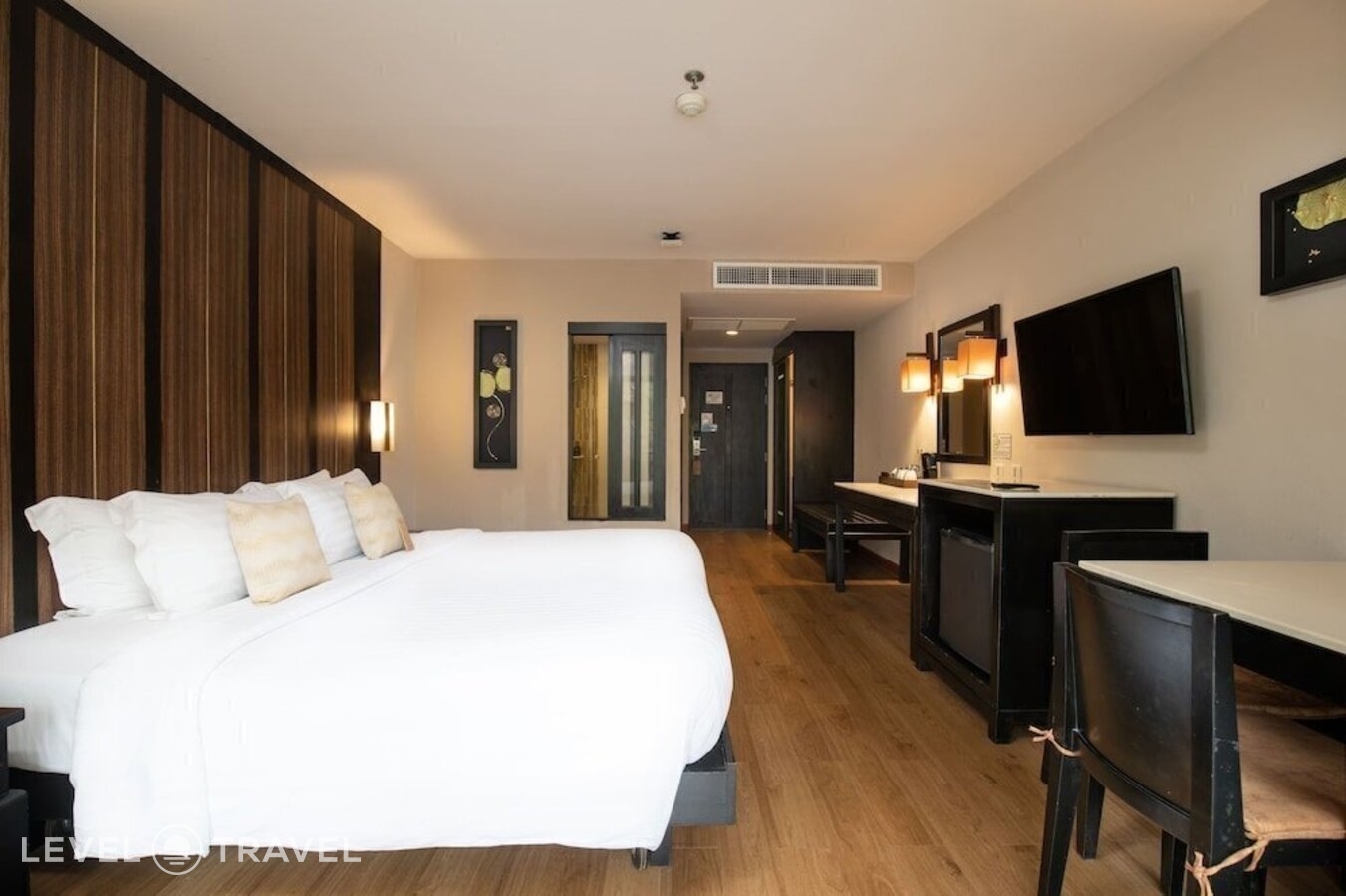 фотографии номера Делюкс с балконом отеля Deevana Patong Resort & Spa в Таиланд(Патонг Бич) - фото №36