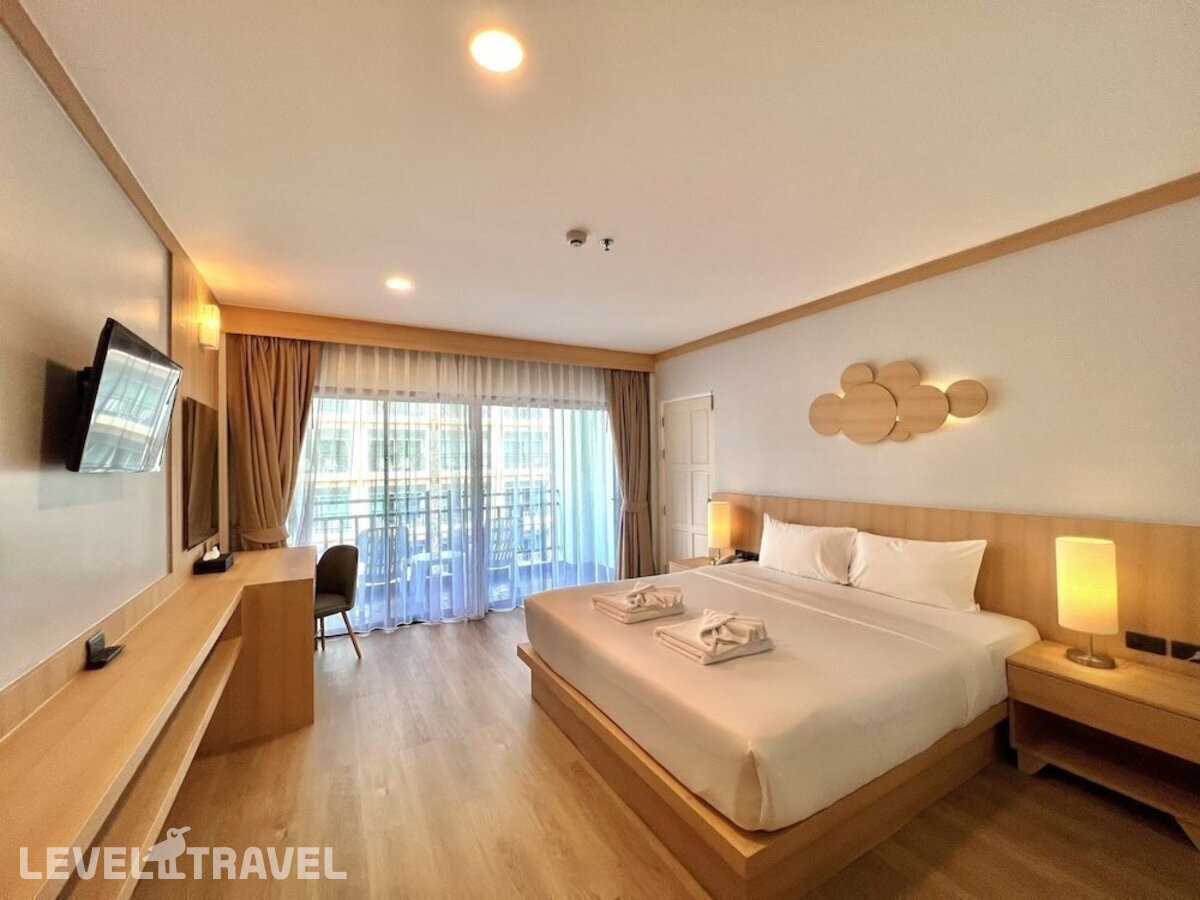 фотографии номера Делюкс с балконом отеля Amata Resort в Таиланд(Патонг Бич) - фото №3