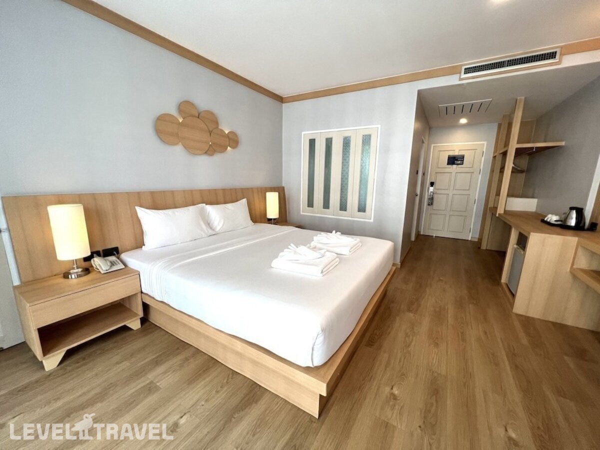 фотографии номера Делюкс с балконом отеля Amata Resort в Таиланд(Патонг Бич) - фото №4