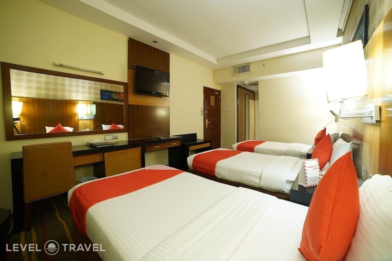 фотографии номера Трехместный с балконом отеля Sun & Sands Hotel Down Town в ОАЭ(Дейра) - фото №3