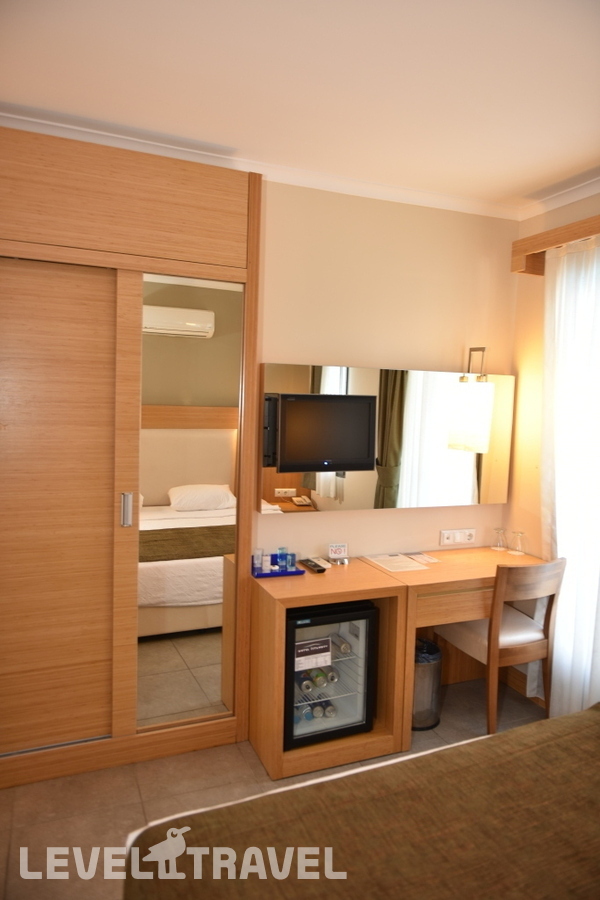 фотографии номера Стандартный с балконом отеля Istankoy Hotel Bodrum в Турция(Бодрум - центр) - фото №4
