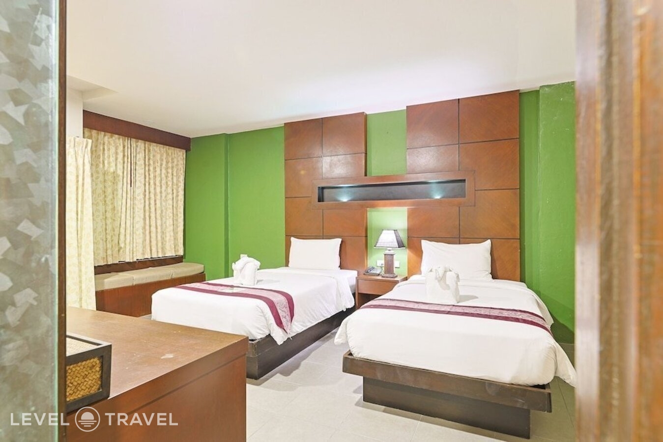 фотографии номера Делюкс с балконом отеля Gu Hotel в Таиланд(Патонг Бич) - фото №5