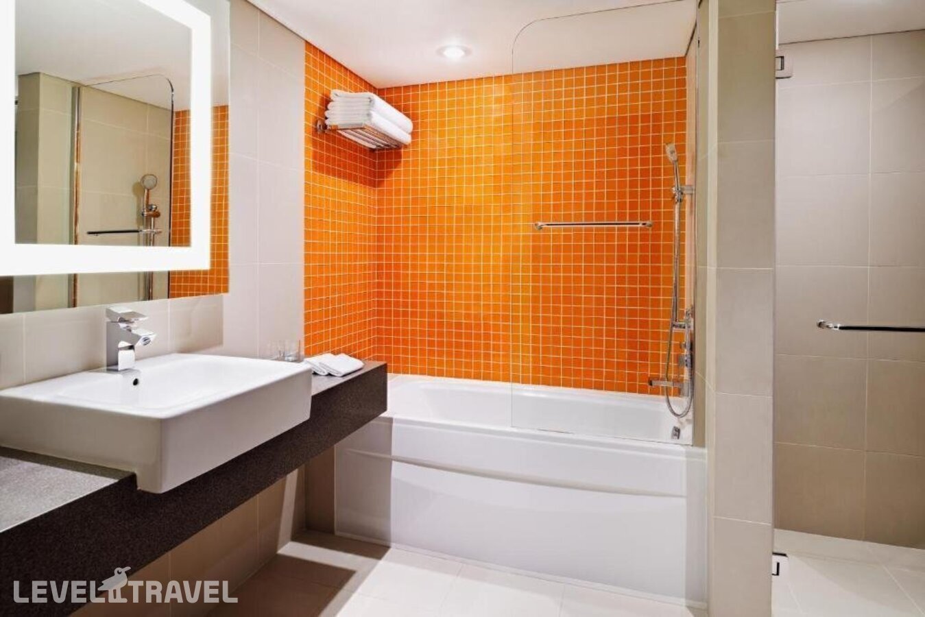 фотографии номера Люкс отеля Novotel Al Barsha в ОАЭ(Аль Барша) - фото №4