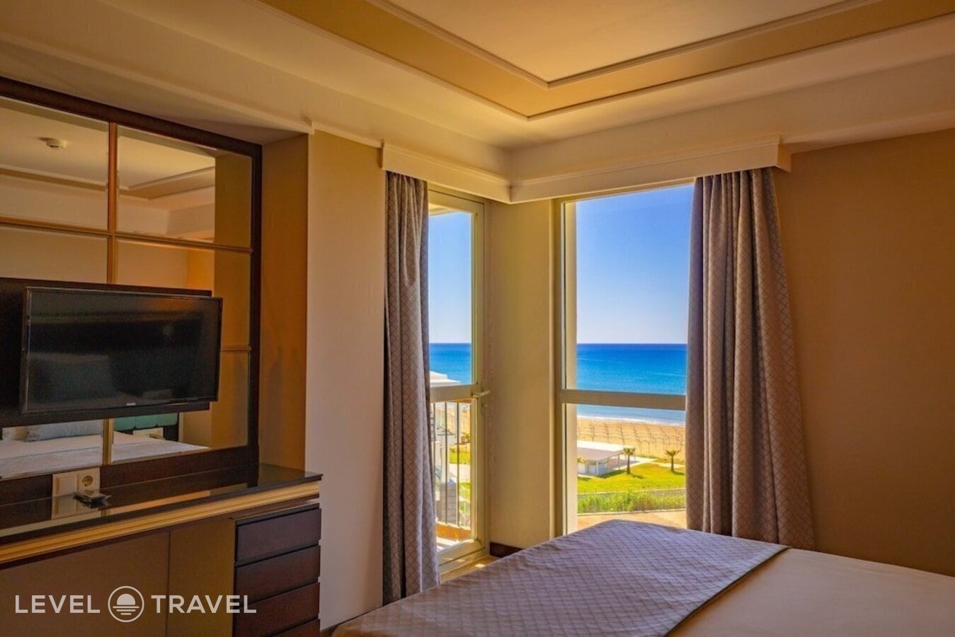 фотографии номера Стандартный с балконом отеля Royal Atlantis Resort & Spa в Турция(Чолаклы) - фото №1
