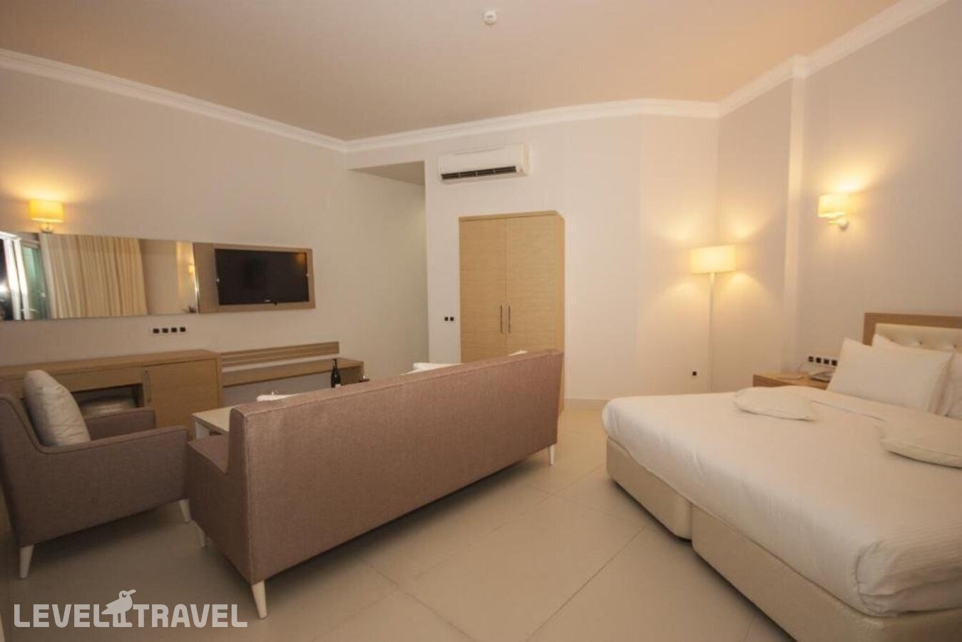 фотографии номера Люкс с балконом отеля Dragut Point South Hotel в Турция(Тургутреис) - фото №17