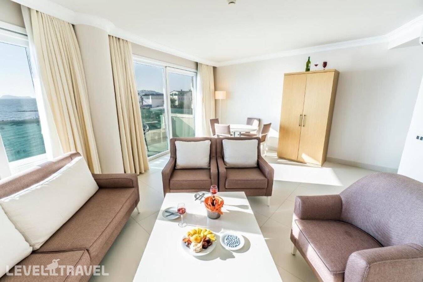 фотографии номера Люкс с балконом отеля Dragut Point South Hotel в Турция(Тургутреис) - фото №12
