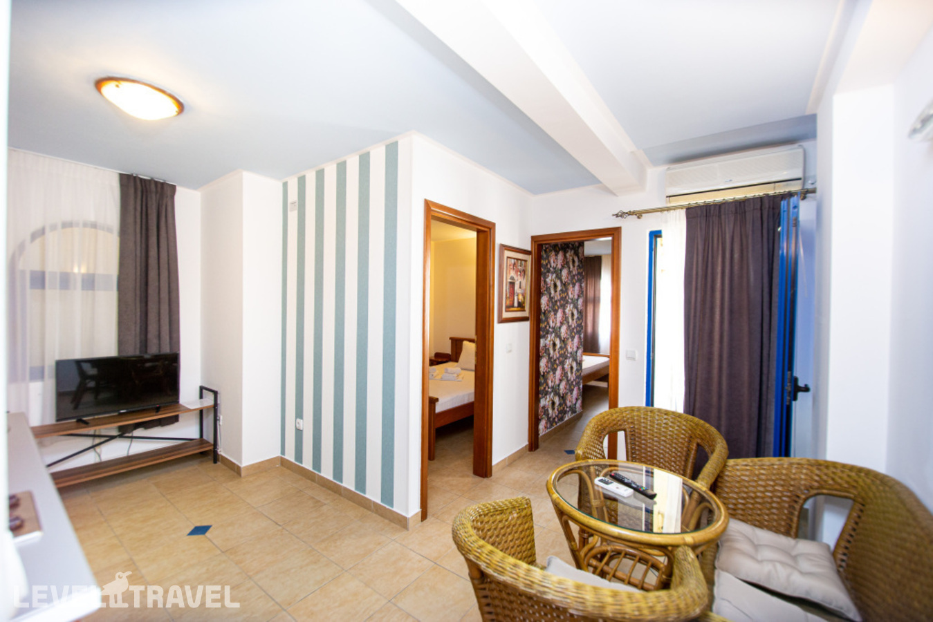 фотографии номера Апартаменты с балконом (2 комнаты) отеля Apartment Tanja Rafailovic в Черногория(Рафаиловичи) - фото №1