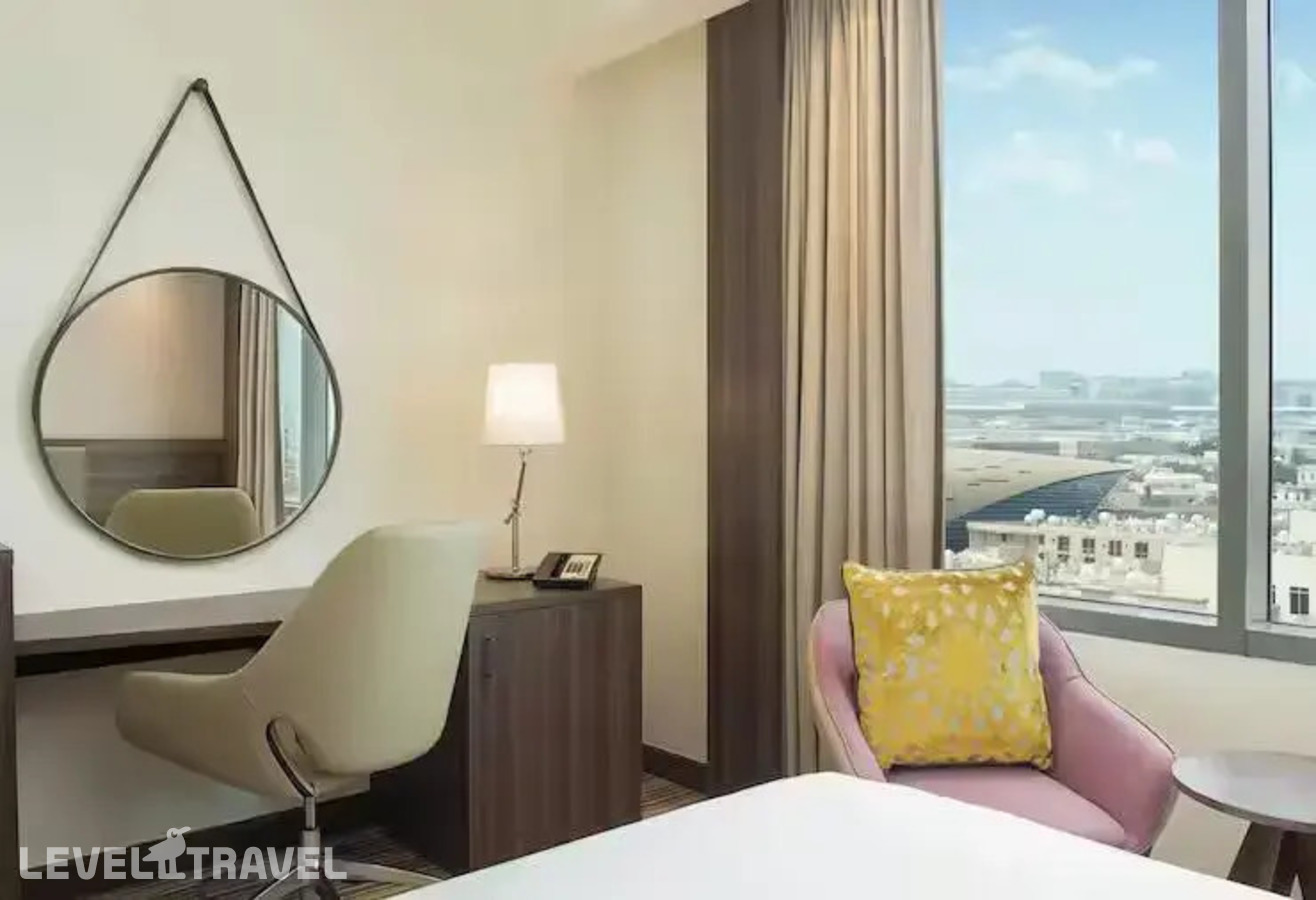 фотографии номера Размещение по прибытии отеля Hampton By Hilton Dubai Airport в ОАЭ(Дейра) - фото №2