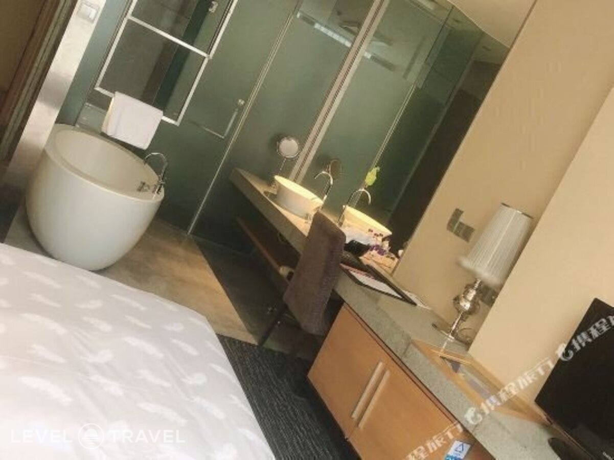 фотографии номера Улучшенный номер отеля Royal Tulip Luxury Hotel Carat в Китай(Гуанчжоу) - фото №13