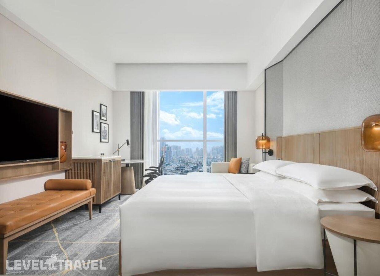 фотографии номера Улучшенный номер отеля Sheraton Guangzhou Hotel в Китай(Гуанчжоу) - фото №1