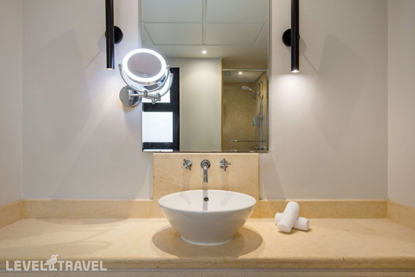 фотографии номера Улучшенный с видом на бассейн отеля Radisson Marina Resort Port Ghalib в Египет(Марса Алам) - фото №10