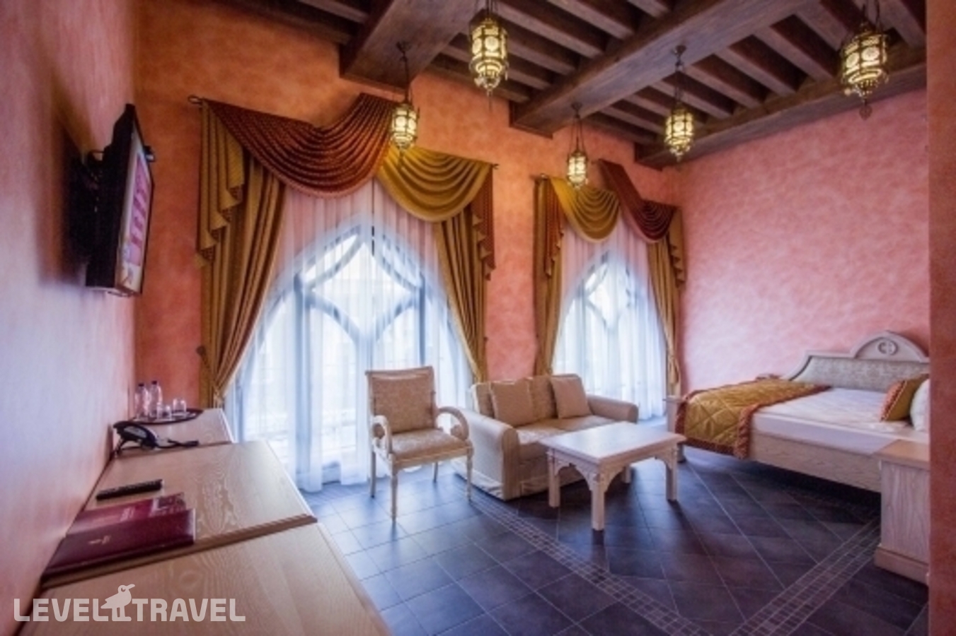 фотографии номера Полулюкс Комфорт отеля Soldaya Grand Hotel & Resort в Россия(Судак) - фото №3