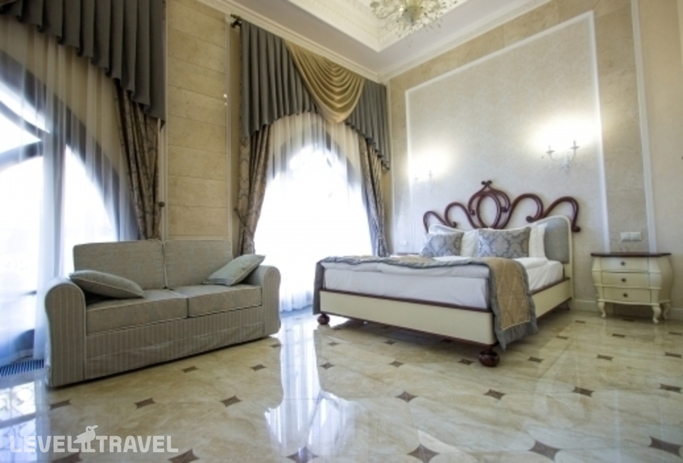 фотографии номера Полулюкс Комфорт отеля Soldaya Grand Hotel & Resort в Россия(Судак) - фото №1
