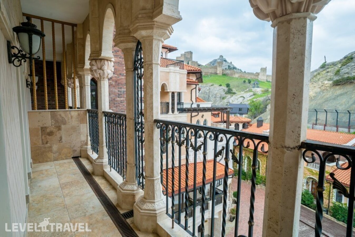 фотографии номера Люкс королевский отеля Soldaya Grand Hotel & Resort в Россия(Судак) - фото №19