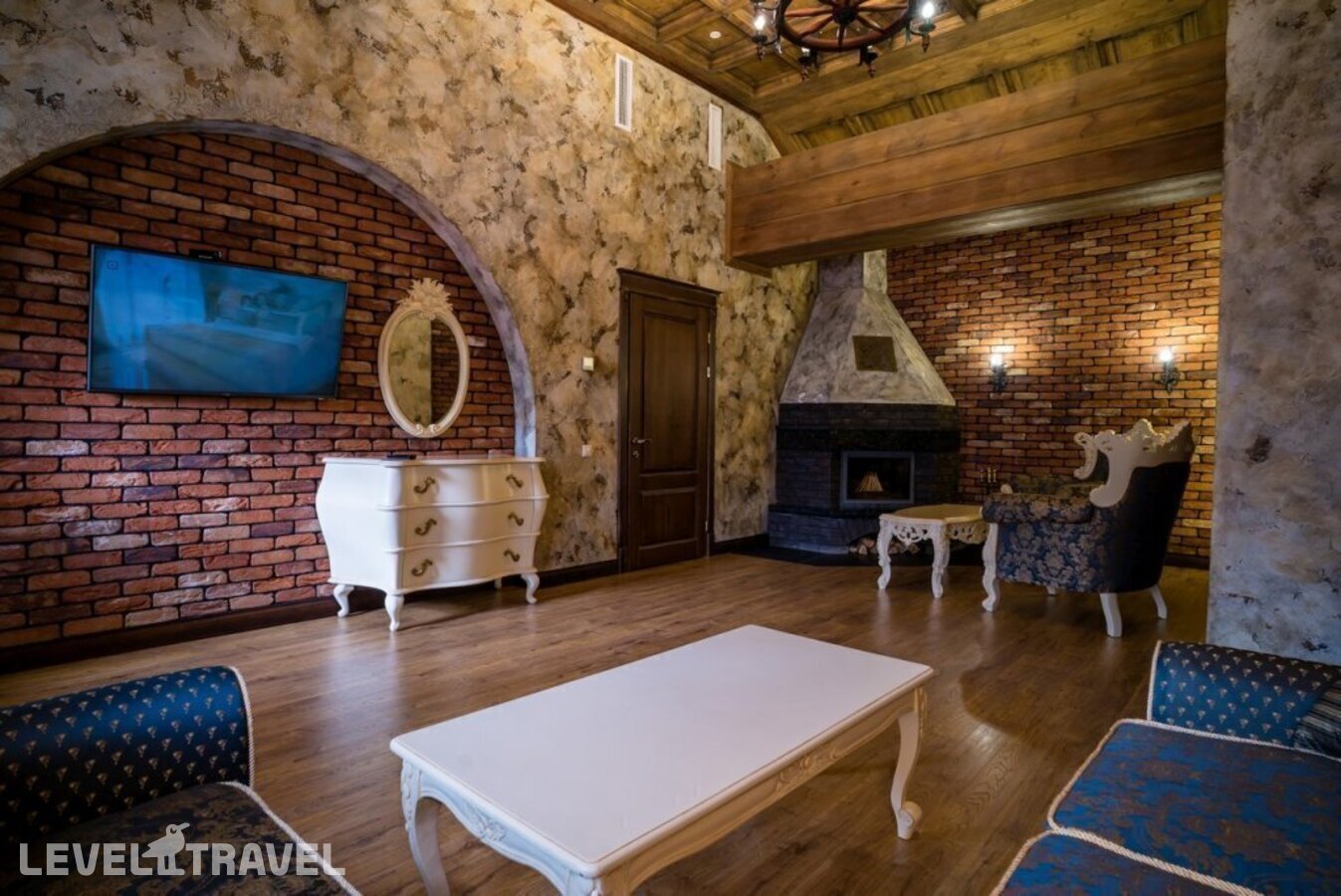 фотографии номера Люкс королевский отеля Soldaya Grand Hotel & Resort в Россия(Судак) - фото №8