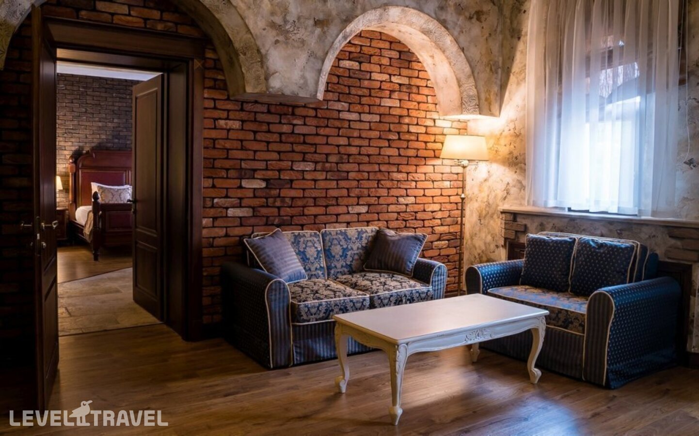 фотографии номера Люкс королевский отеля Soldaya Grand Hotel & Resort в Россия(Судак) - фото №10
