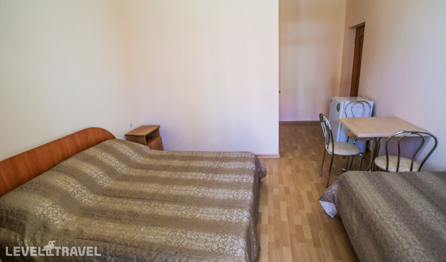 фотографии номера Трехместный номер отеля Жемчужина Отель в Россия(Николаевка) - фото №30