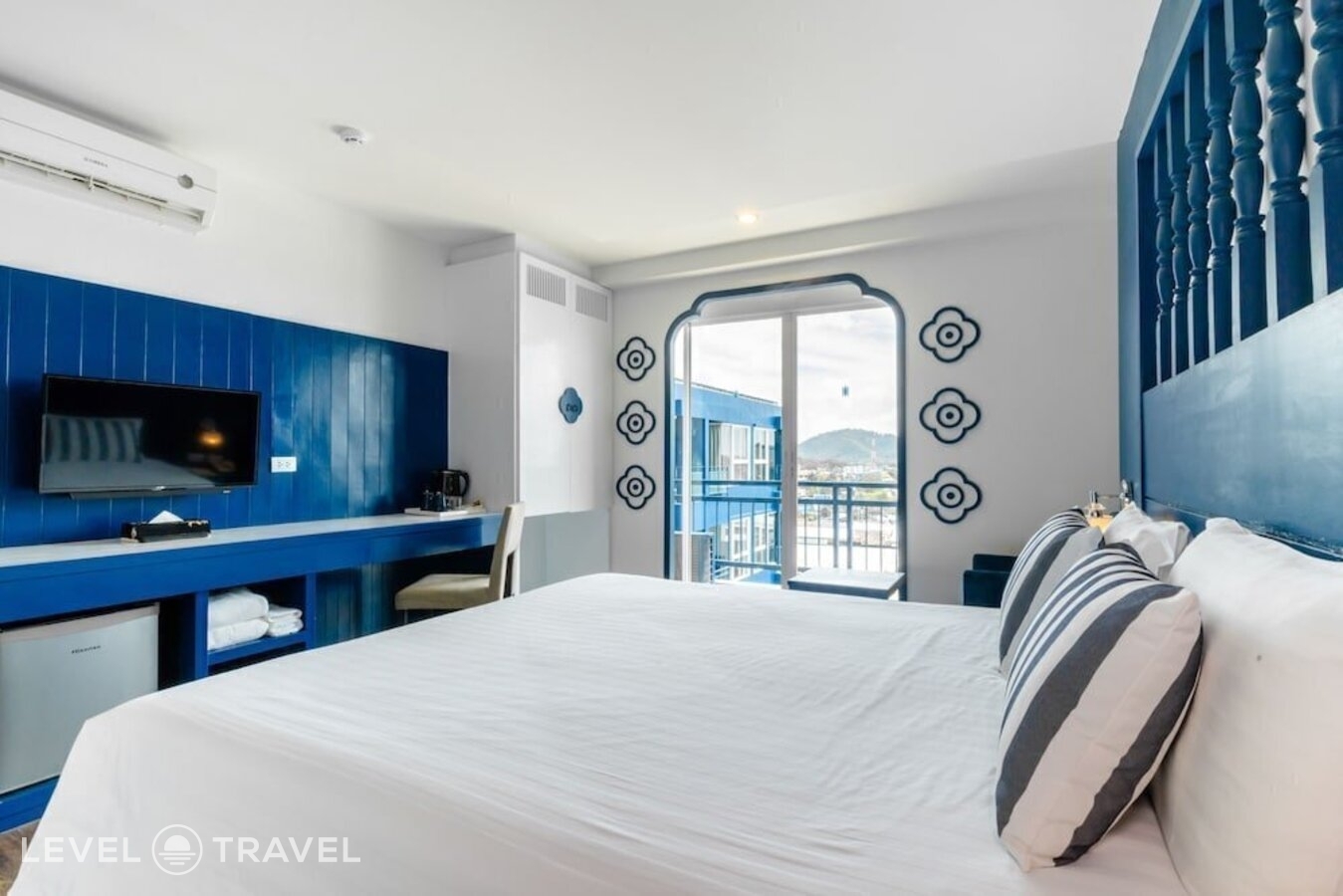 фотографии номера Делюкс с балконом отеля Bhukitta Boutique Hotel в Таиланд(город Пхукет) - фото №4