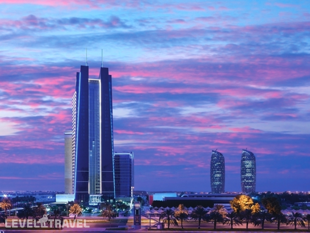 фотографии номера Клубный номер отеля Dusit Thani Abu Dhabi в ОАЭ(Абу-Даби) - фото №1