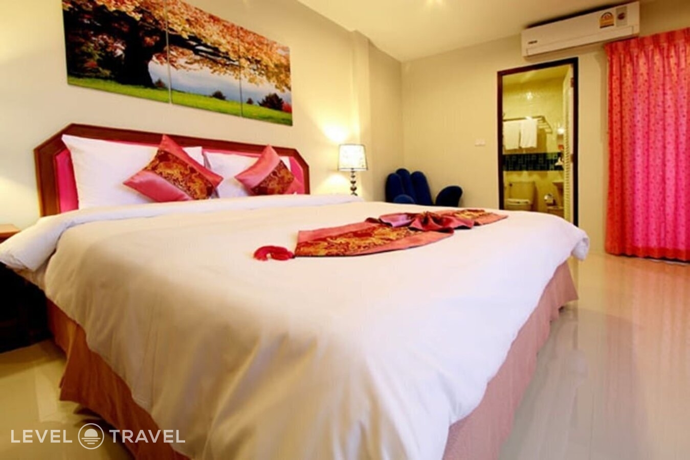 фотографии номера Стандартный с балконом отеля Phuket Airport Inn в Таиланд(Най Янг Бич) - фото №4