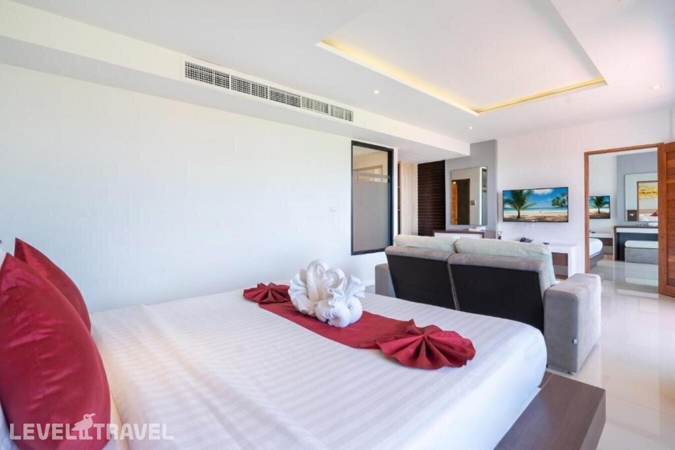 фотографии номера Семейный с балконом отеля Paripas Patong Resort в Таиланд(Патонг Бич) - фото №1