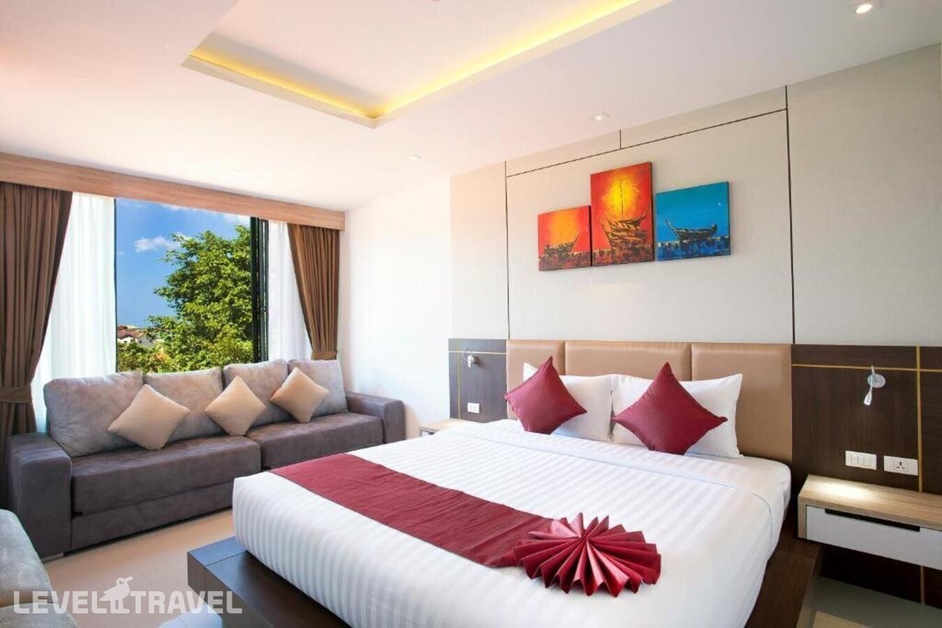 фотографии номера Семейный с балконом отеля Paripas Patong Resort в Таиланд(Патонг Бич) - фото №5