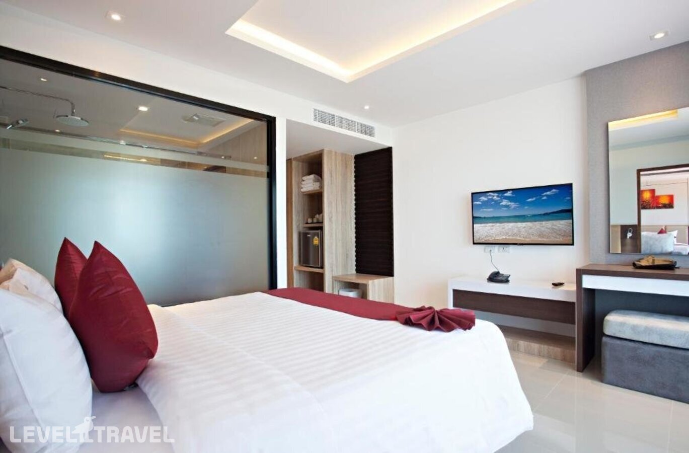 фотографии номера Семейный с балконом отеля Paripas Patong Resort в Таиланд(Патонг Бич) - фото №9